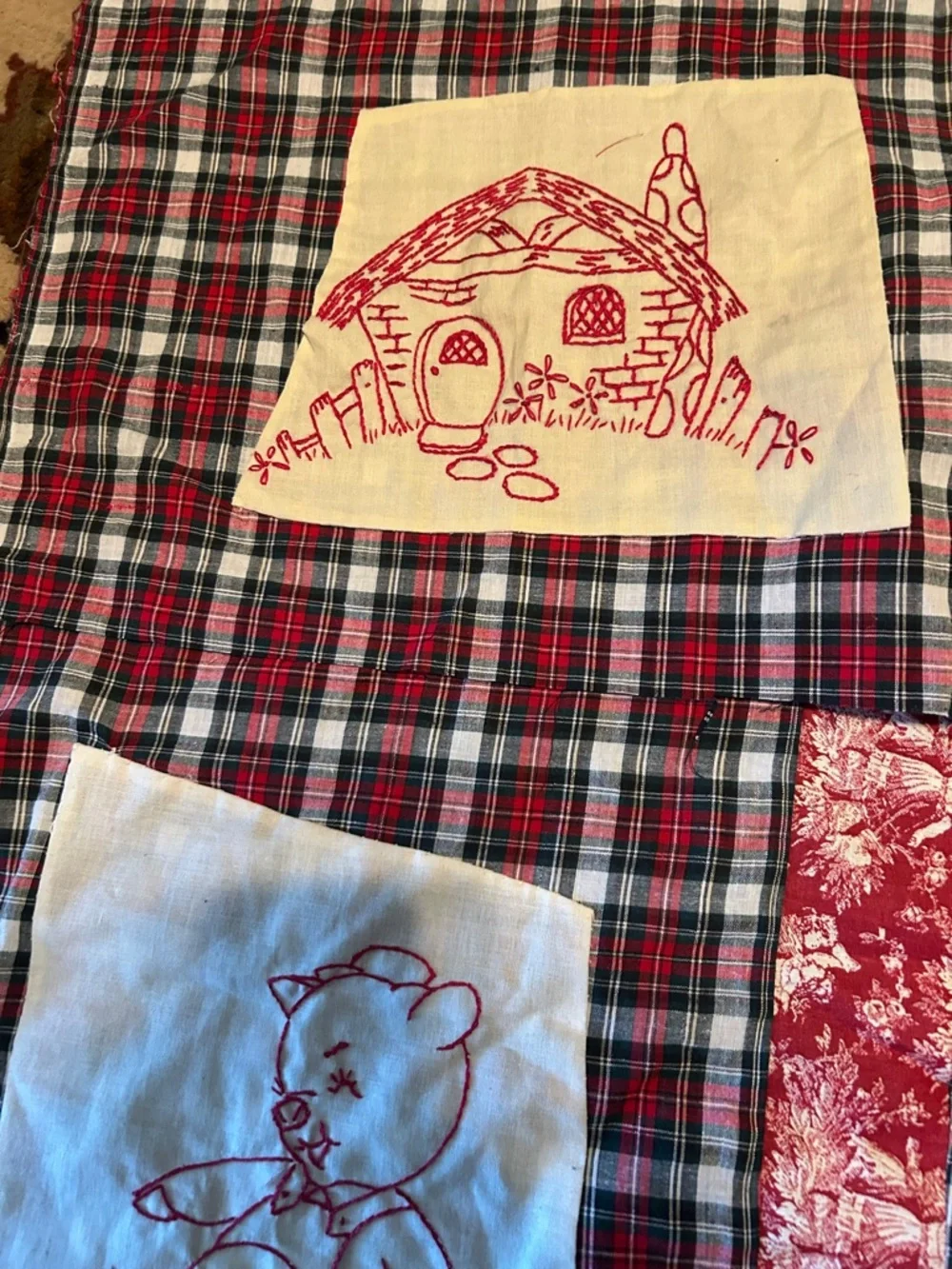 Patchwork quilt Redwork Three Little Pigs Quilt Squares in Red Plaid